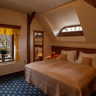 Premium Room Gold Promo Code