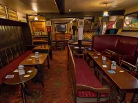 Crown and Trumpet Inn Hotéis em Broadway