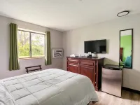 Super Inn by OYO Lansing MI Hotel di Lansing