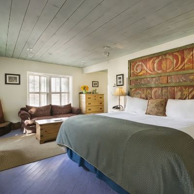 Deluxe Studio, 1 King Bed, Fireplace Las Palomas Promo Code