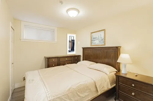 Private Sunny Cozy 1BR Suite