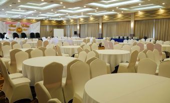 The Golden Bay Hotel Batam