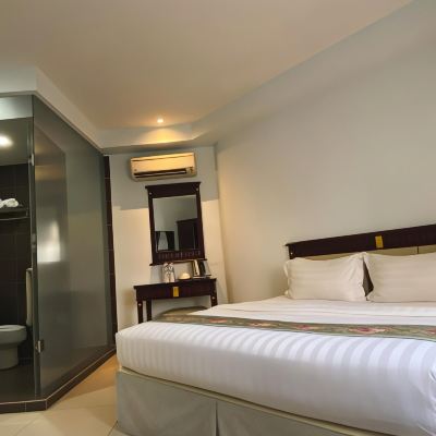 Bilik Deluxe King Kupon Hotel AL Amin