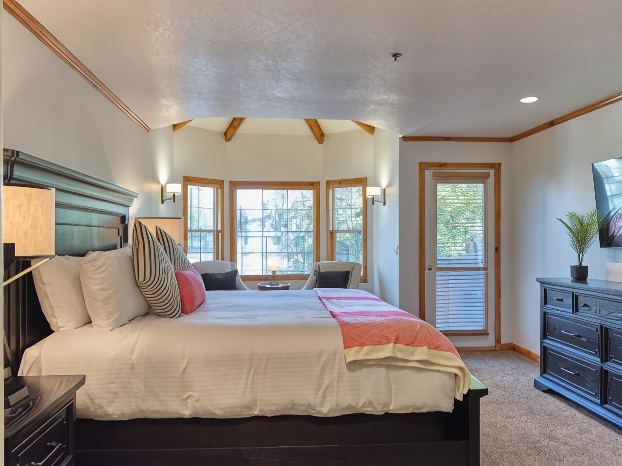 四卧室联排别墅，禁烟