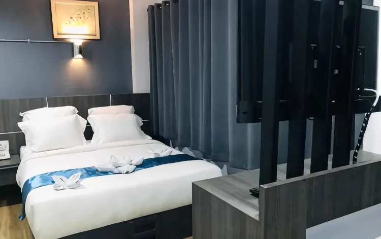 Superior Double Room Queen Bed