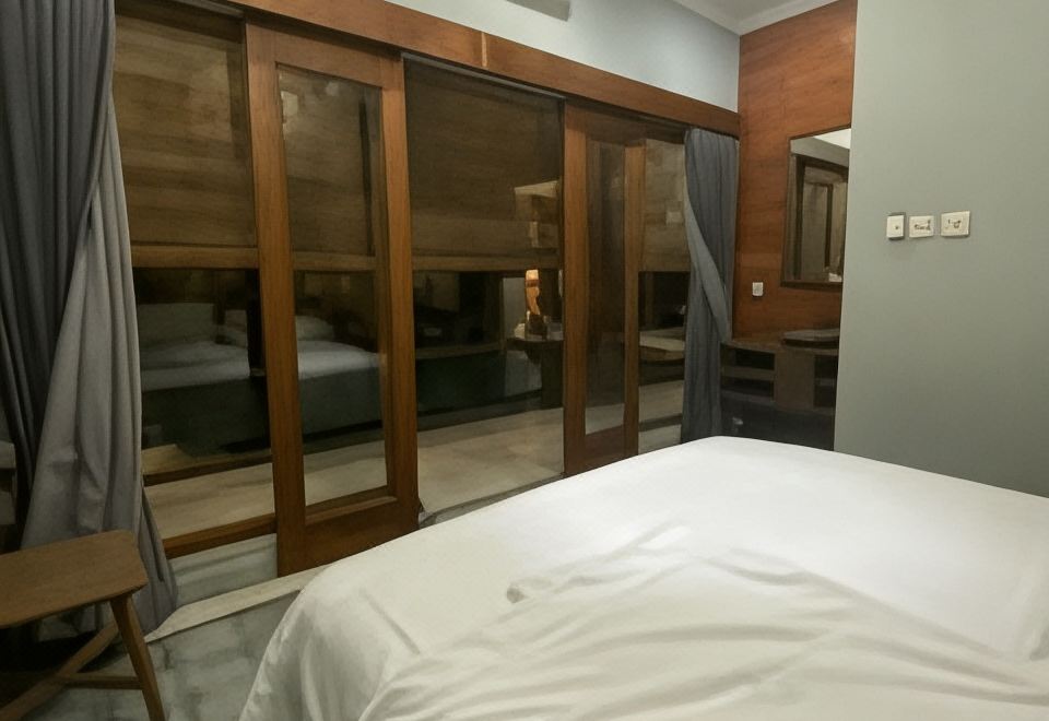 私人别墅（6卧室别墅+私人泳池）