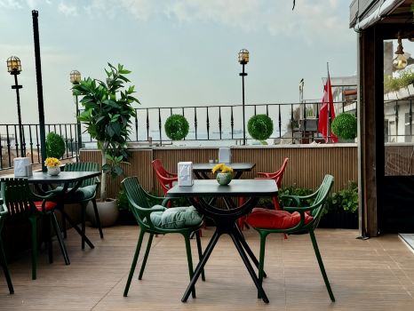 Istanbul Holiday Hotel