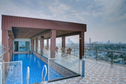 Quan Cuong Beach Hotel Da Nang
