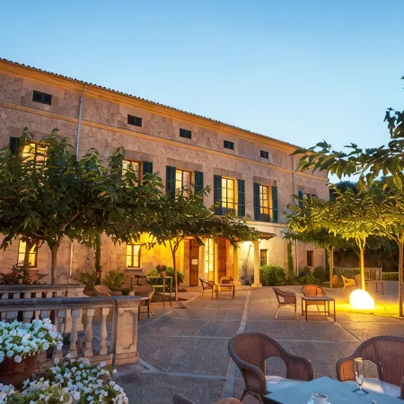 Hotel Llenaire