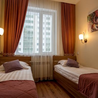 Twin Room Maxx Inn Promo Code