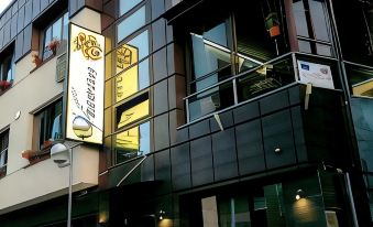 Hotel Verona - Housity
