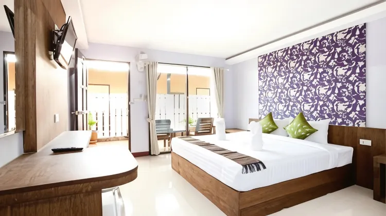 Deluxe Building A-B Double Bed