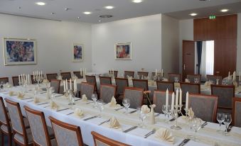 Hotel Ascania - Housity