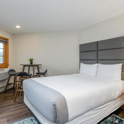 Two Queen Efficiency Room with Fireplace Grey Fox Inn Promo Code