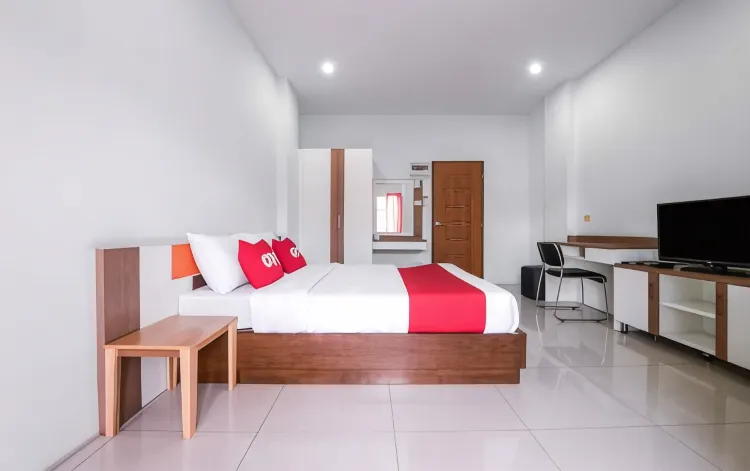 ห้องดีลักซ์ เตียงใหญ่ 1 เตียง