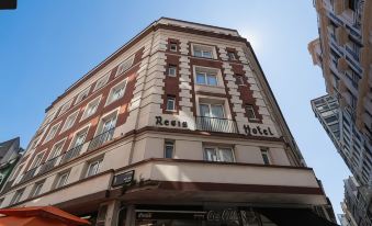 HOTEL REGIS - Housity