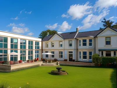 Bedford Lodge Hotel & Spa โรงแรมใน