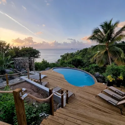 New Construction Oceanfront Home/Pool Private Walk To Beach โรงแรมใน
