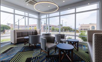 Holiday Inn Express & Suites Columbia Downtown – the Vista
