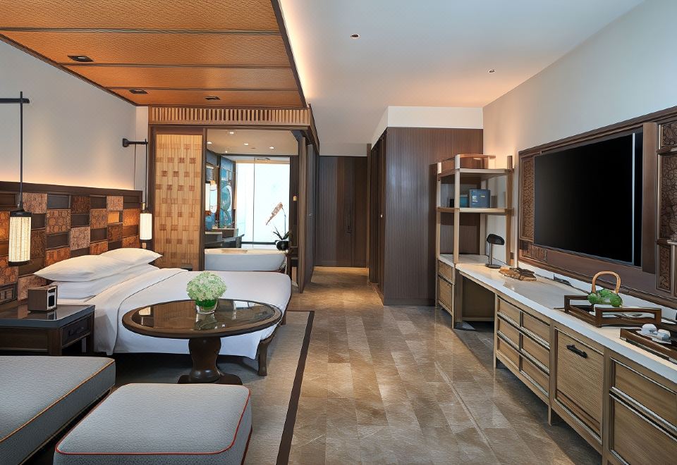 King Room With Pool View