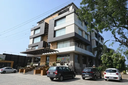 Hotel Srijan Inn