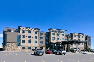 Best Western Premier Freeport Inn Calgary Airport โรงแรมใน