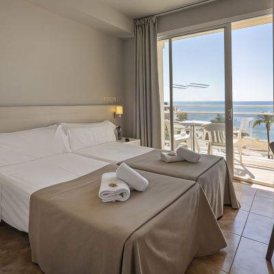 Double Room Sea View with Living Room, (2 Adults + 2 Children)