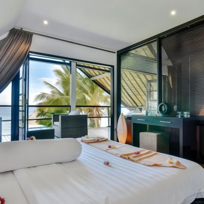 Luxury Villa, 3 Bedrooms, Beach View