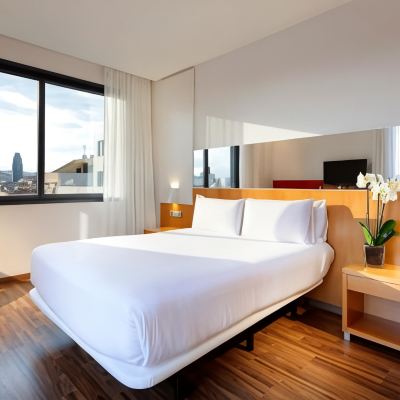 Standard Double Room Hotel SB Icaria Barcelona Promo Code