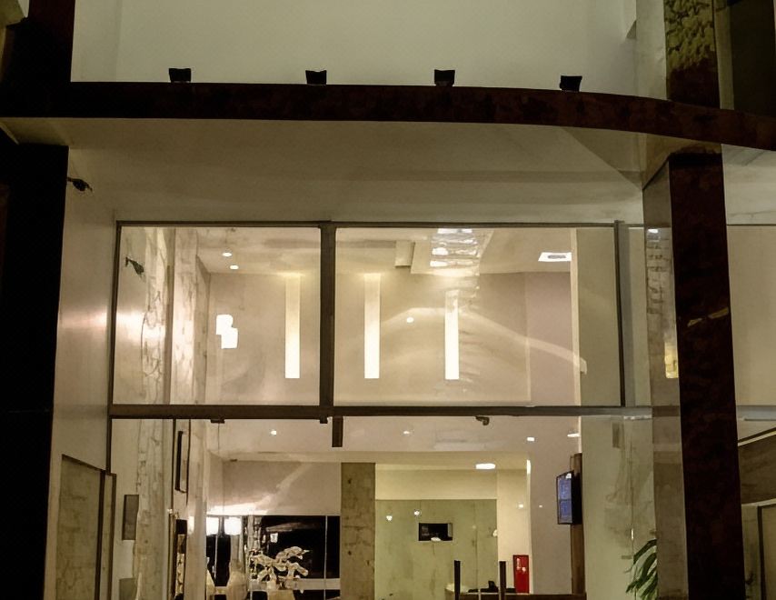 Grand Café Hotel - Housity