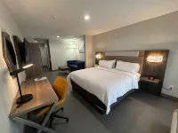 Holiday Inn Express & Suites GRANTS - MILAN by IHG
