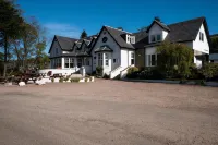 Glen Clova Hotel & Luxury Lodges Hotel di 