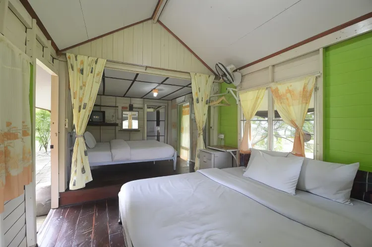 Bungalow Four People