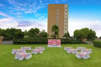 Lemon Tree Hotel, Sector 68, Sohna Road, Gurugram