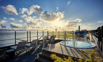 Lighthouse Hotel & Spa - Housity