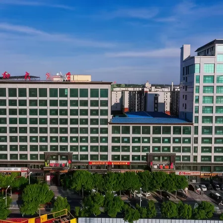 Wanhe Hotel Отели в г. Гуюань