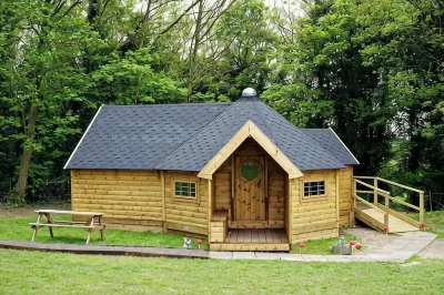 Kits Coty Glamping Отели в г. 