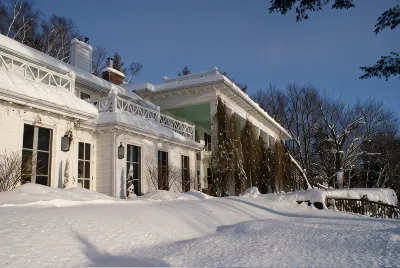 Manoir Hovey Hotels in 