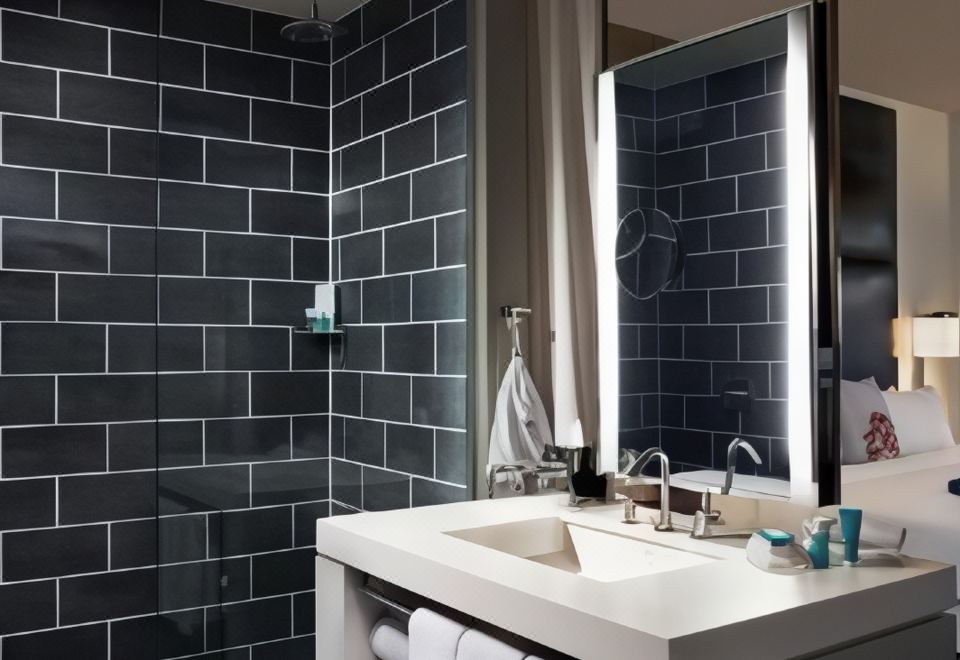 Fabulous King Room with City View