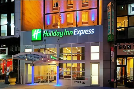 Holiday Inn Express - Times Square South, an IHG Hotel