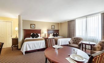 Clarion Collection Hotel Arlington Court Suites