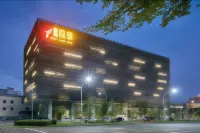 Orient Luxury Hotel Hotels in 