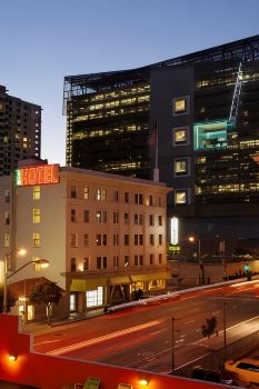 Hotel Garrett – No Resort Fee