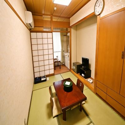 マウンテンビュー和室(6畳)(禁煙) 天然温泉　尾道ふれあいの里 クーポン