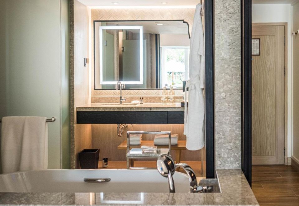 Hyatt Regency Hua Hin1 King Bed Deluxe