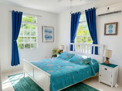 Stroll to Beaches, Restaurants - Spacious 2Br/2Br Apt, Hastings, South Coast  호텔