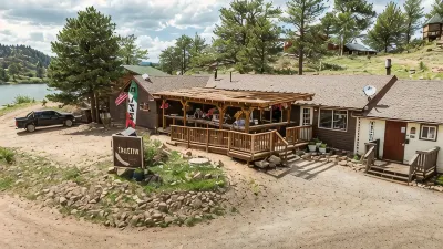 Marr's Mountain Cabins Hotels in 