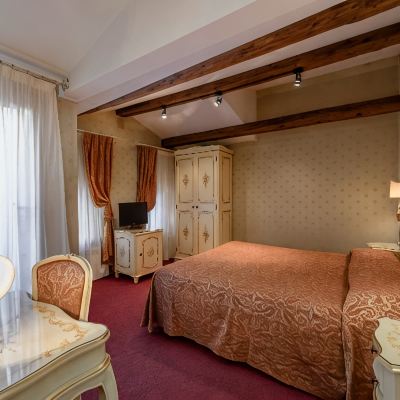 Classic Double Or Twin Room With Terrace Locanda Al Leon Promo Code