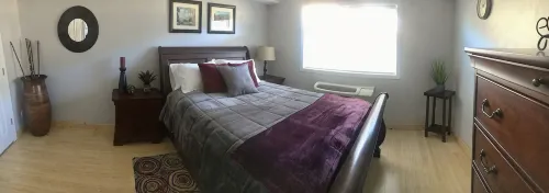Beautiful Views of Animas Red Cliffs, Immaculate, High End Furnishings