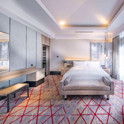 King Suite With Lake View Kupon Double Tree by Hilton Putrajaya Lakeside
